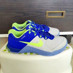 Nike Metcon 1 Cross Trainer Blue and Green